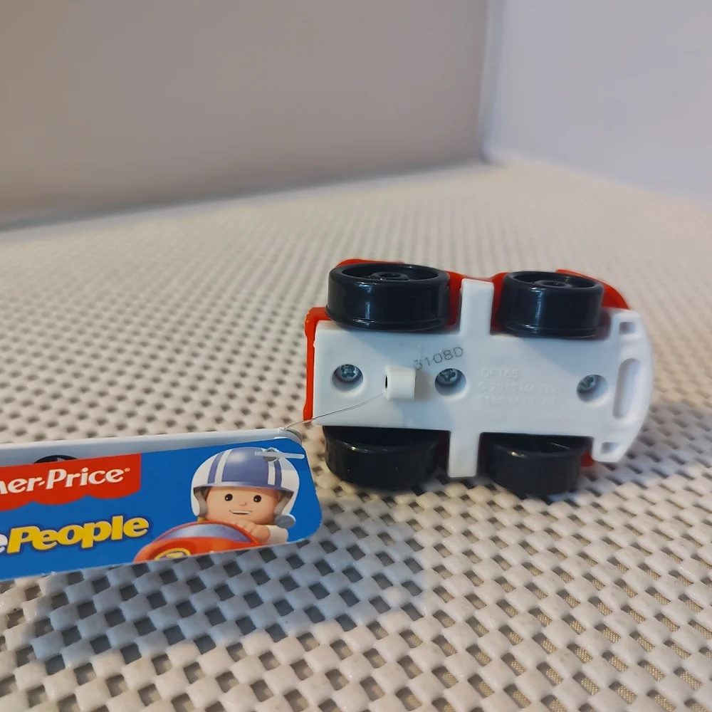 Little People Wheelies Race Car Red NWT 2015 Mattel Fisher Price